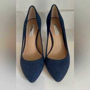 INC navy heels